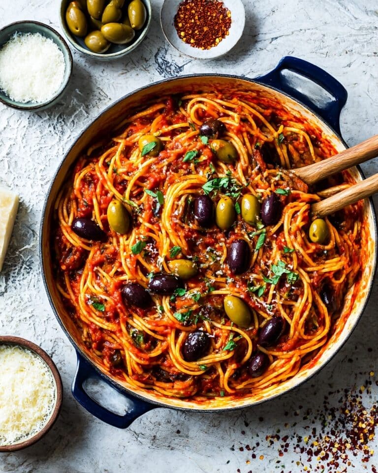 Spicy Tomato One-Pan Pasta Recipe
