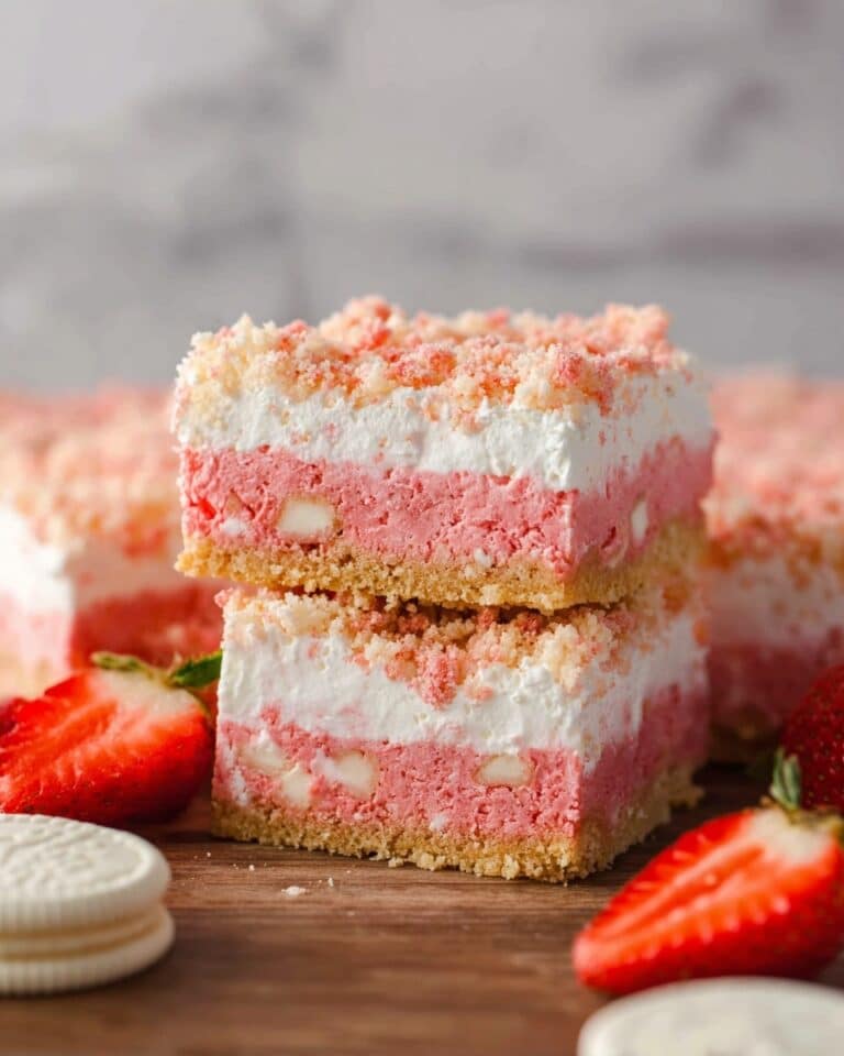 Strawberry Crunch Brownies Recipe
